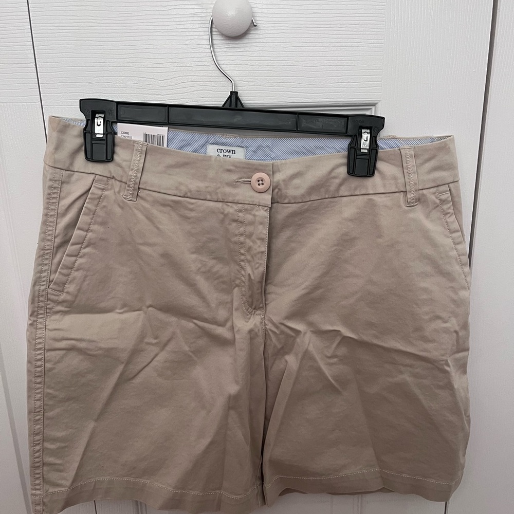 Crown & Ivy Women's Beige Shorts
